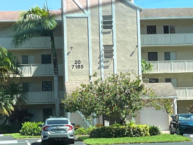 7185 HUNTINGTON Lane 306, Delray Beach, FL 33446