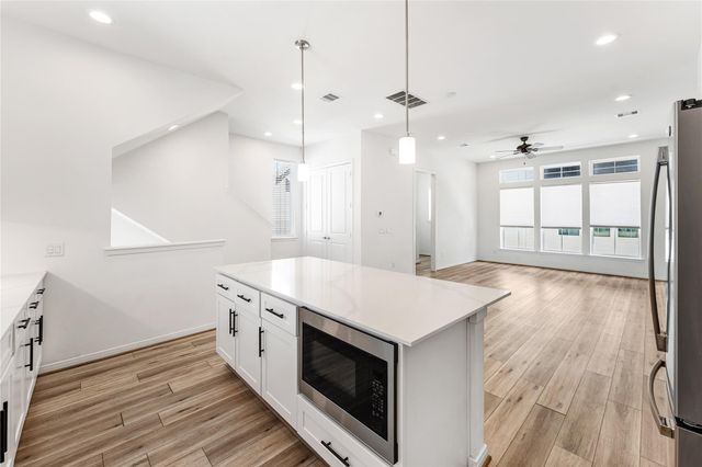 1526 Ojeman Road A, Houston, TX 77055