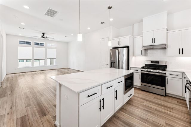 1526 Ojeman Road A, Houston, TX 77055