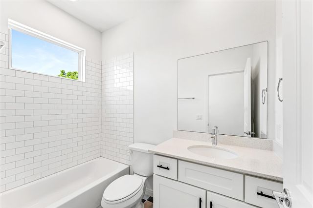 1526 Ojeman Road A, Houston, TX 77055