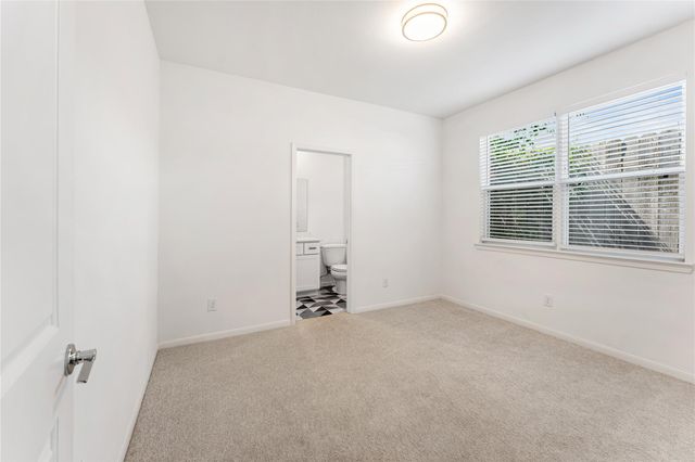 1526 Ojeman Road A, Houston, TX 77055
