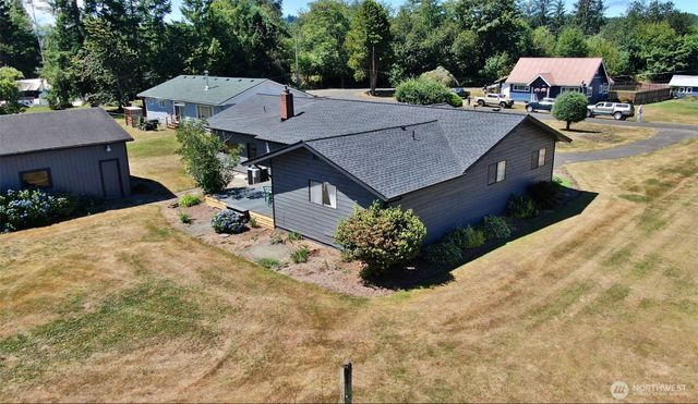 1655 Wheaton Street, Raymond, WA 98577