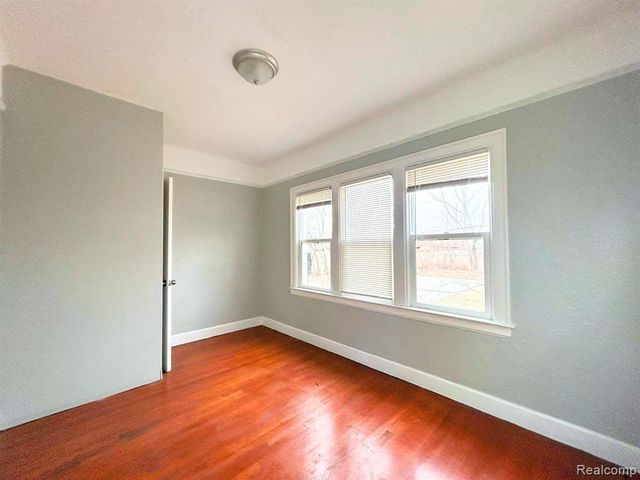 14303 Rosemary Street, Detroit, MI 48213