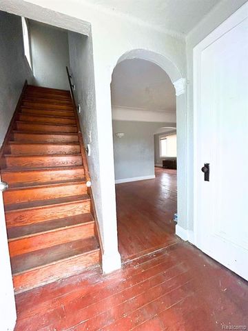 14303 Rosemary Street, Detroit, MI 48213