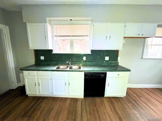 14303 Rosemary Street, Detroit, MI 48213