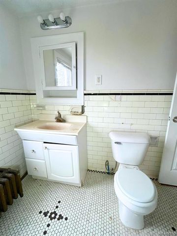 14303 Rosemary Street, Detroit, MI 48213