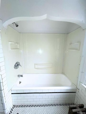 14303 Rosemary Street, Detroit, MI 48213