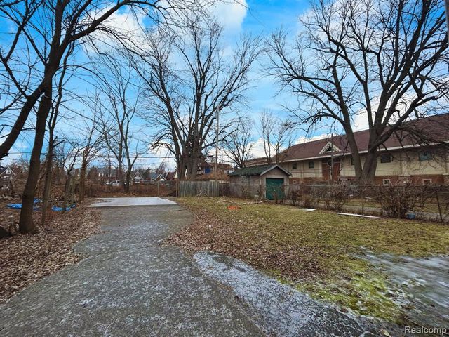 14303 Rosemary Street, Detroit, MI 48213