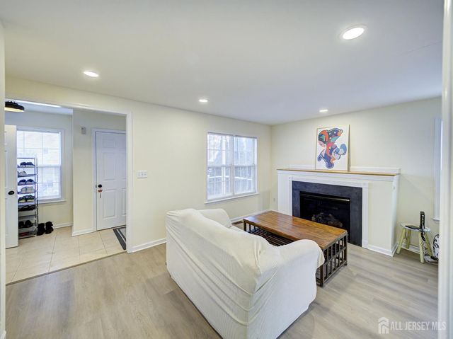 14 Amherst Street, Highland Park, NJ 08904