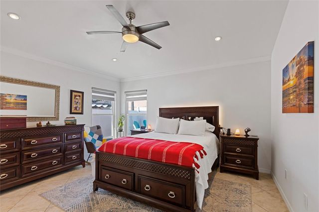 5927 TAYWOOD DRIVE, Tampa, FL 33624