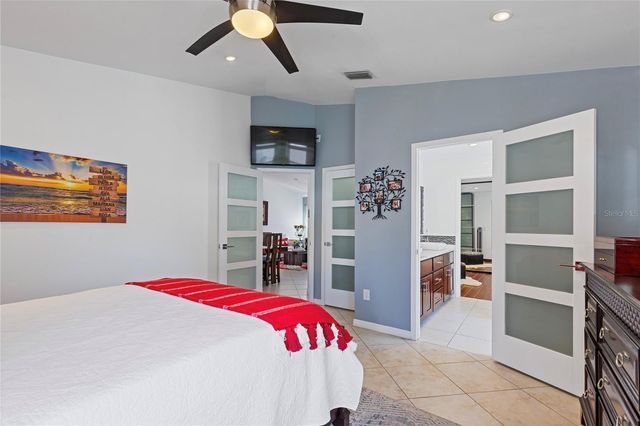 5927 TAYWOOD DRIVE, Tampa, FL 33624