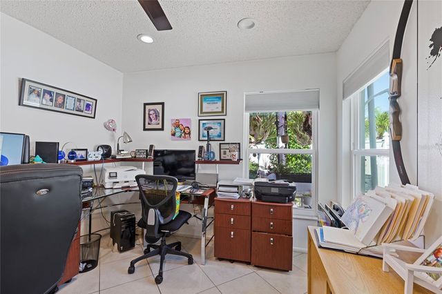 5927 TAYWOOD DRIVE, Tampa, FL 33624