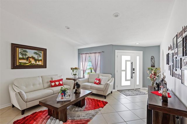 5927 TAYWOOD DRIVE, Tampa, FL 33624