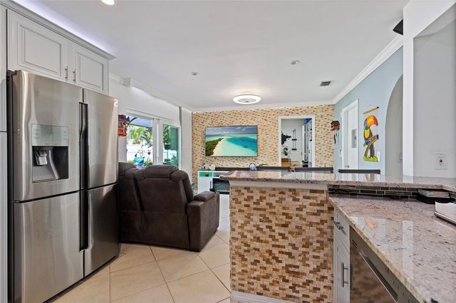 5927 TAYWOOD DRIVE, Tampa, FL 33624