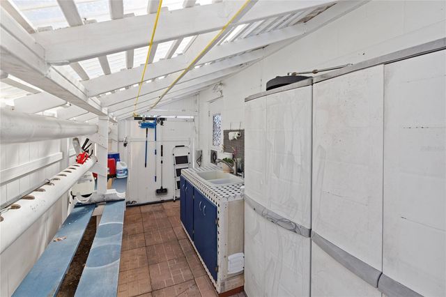 5927 TAYWOOD DRIVE, Tampa, FL 33624