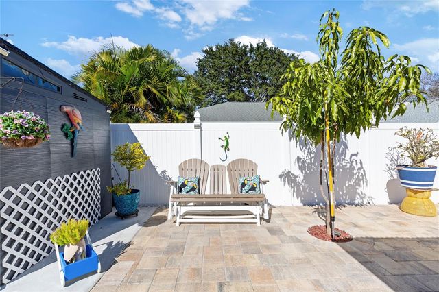 5927 TAYWOOD DRIVE, Tampa, FL 33624