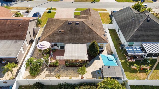 5927 TAYWOOD DRIVE, Tampa, FL 33624