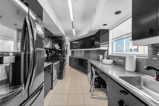 4925 Collins Ave 11E, Miami Beach, FL 33140