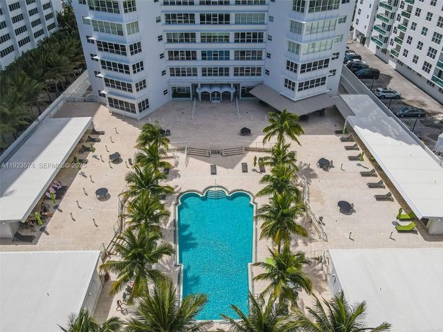4925 Collins Ave 11E, Miami Beach, FL 33140