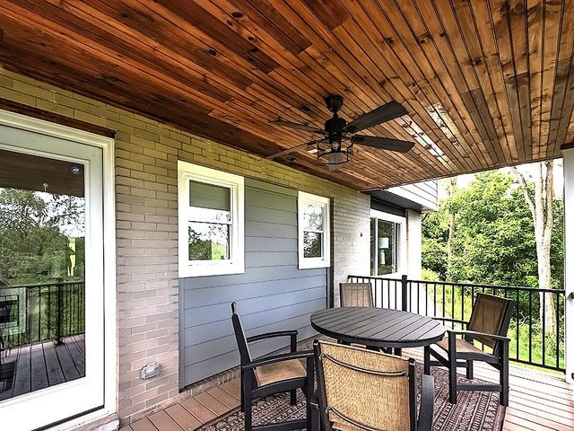 736 PINETREE ROAD, Mt Lebanon, PA 15243