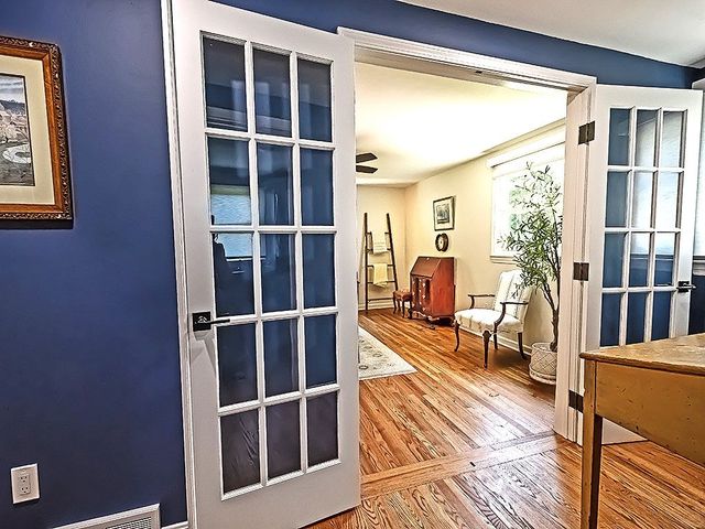 736 PINETREE ROAD, Mt Lebanon, PA 15243