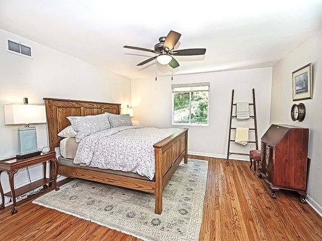 736 PINETREE ROAD, Mt Lebanon, PA 15243