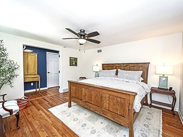736 PINETREE ROAD, Mt Lebanon, PA 15243
