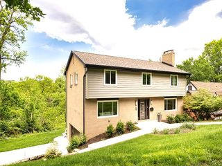 736 PINETREE ROAD, Mt Lebanon, PA 15243