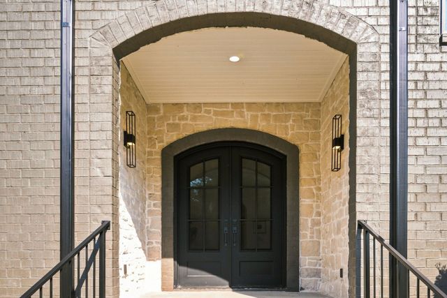 1223 N 2nd St, Nashville, TN 37207