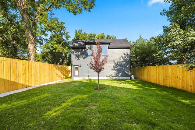 1223 N 2nd St, Nashville, TN 37207