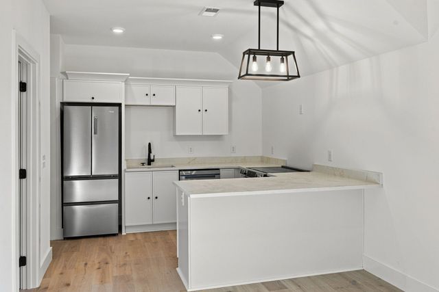 1223 N 2nd St, Nashville, TN 37207