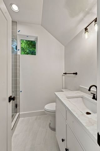 1223 N 2nd St, Nashville, TN 37207
