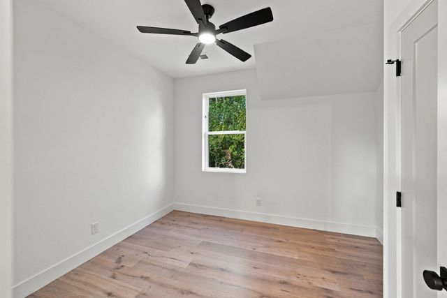 1223 N 2nd St, Nashville, TN 37207