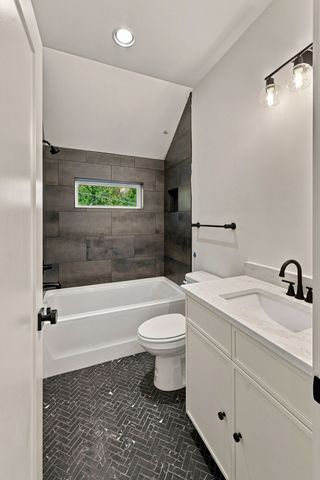 1223 N 2nd St, Nashville, TN 37207