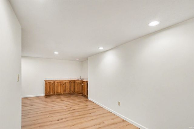 17440 Farmington Square Road, Granger, IN 46530