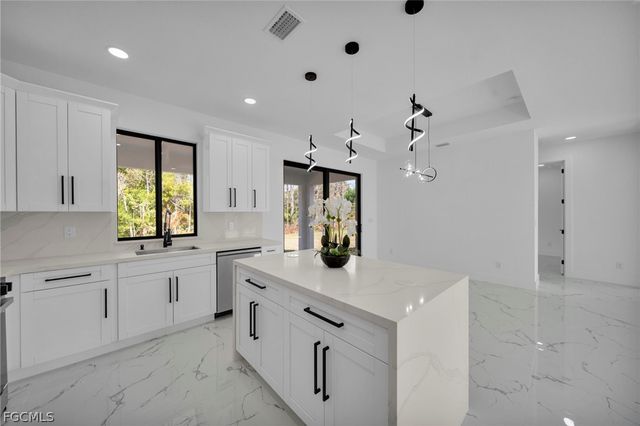 3604 58th ST W, Lehigh Acres, FL 33971