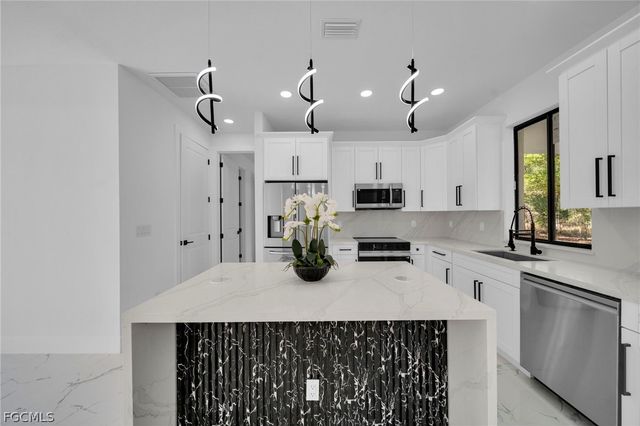 3604 58th ST W, Lehigh Acres, FL 33971