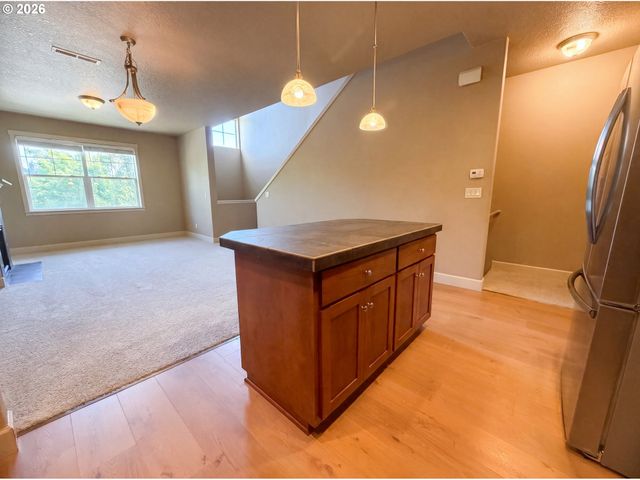 19899 QUAKING ASPEN Ave, Oregon City, OR 97045