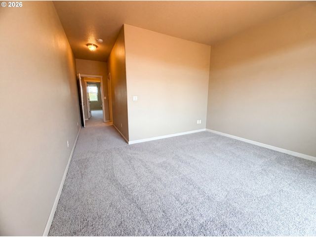 19899 QUAKING ASPEN Ave, Oregon City, OR 97045