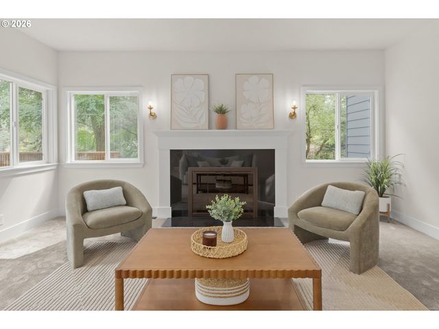 2491 SUNCREST Ave, Eugene, OR 97405