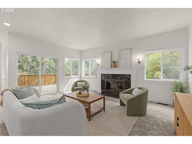 2491 SUNCREST Ave, Eugene, OR 97405