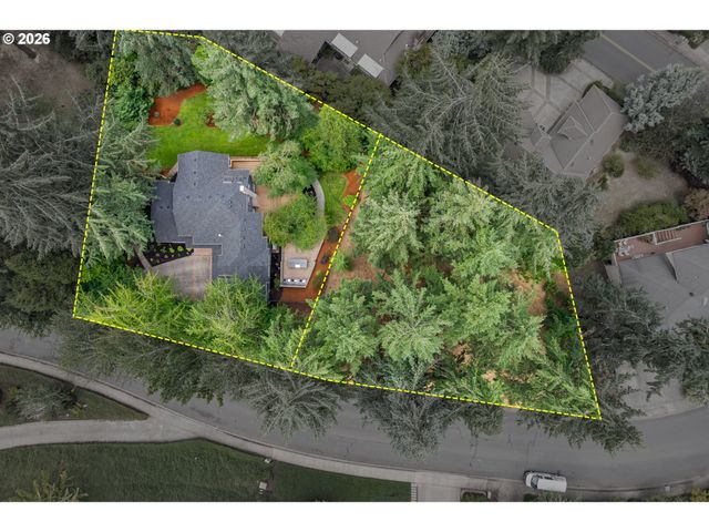 2491 SUNCREST Ave, Eugene, OR 97405