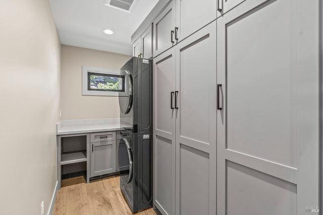 1108 Raymond Ave, Napa, CA 94559