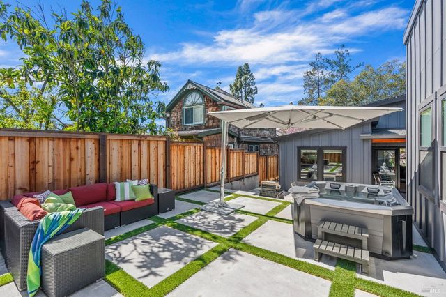 1108 Raymond Ave, Napa, CA 94559