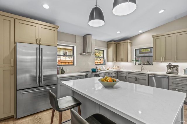 1108 Raymond Ave, Napa, CA 94559