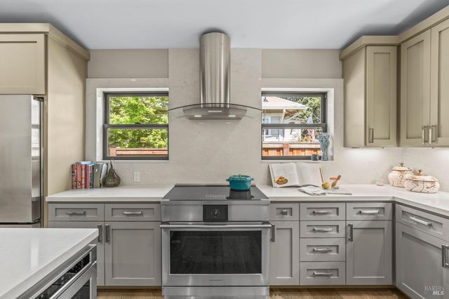 1108 Raymond Ave, Napa, CA 94559