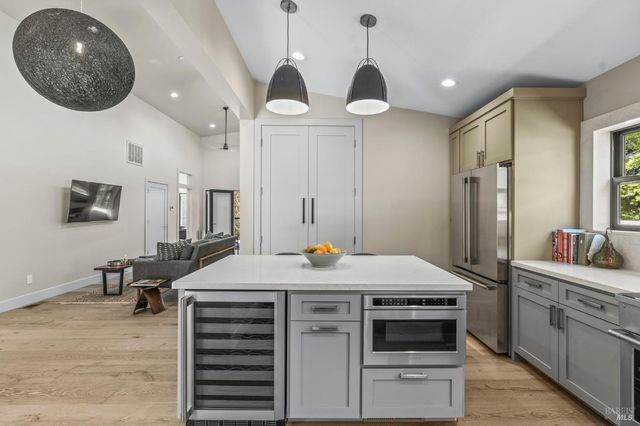 1108 Raymond Ave, Napa, CA 94559