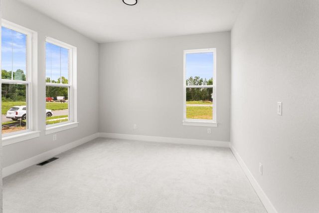 W208N6659 Sweet Clover DRIVE, Menomonee Falls, WI 53051