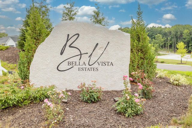 W208N6659 Sweet Clover DRIVE, Menomonee Falls, WI 53051