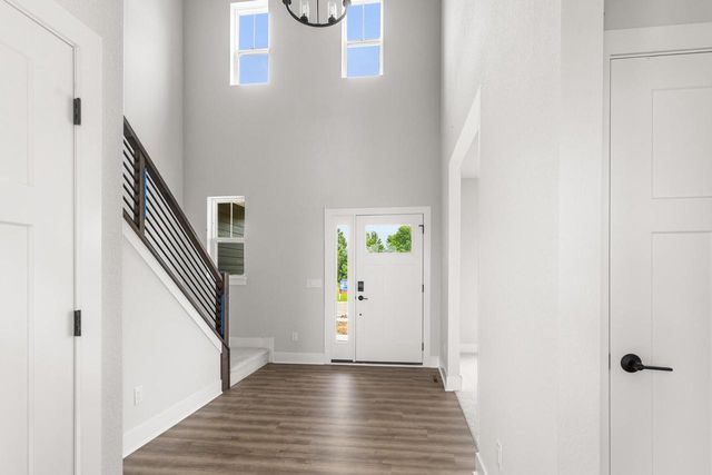 W208N6659 Sweet Clover DRIVE, Menomonee Falls, WI 53051